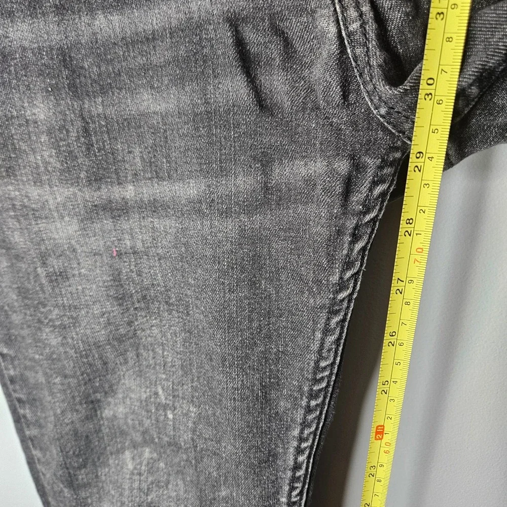 Levis measurements waist
